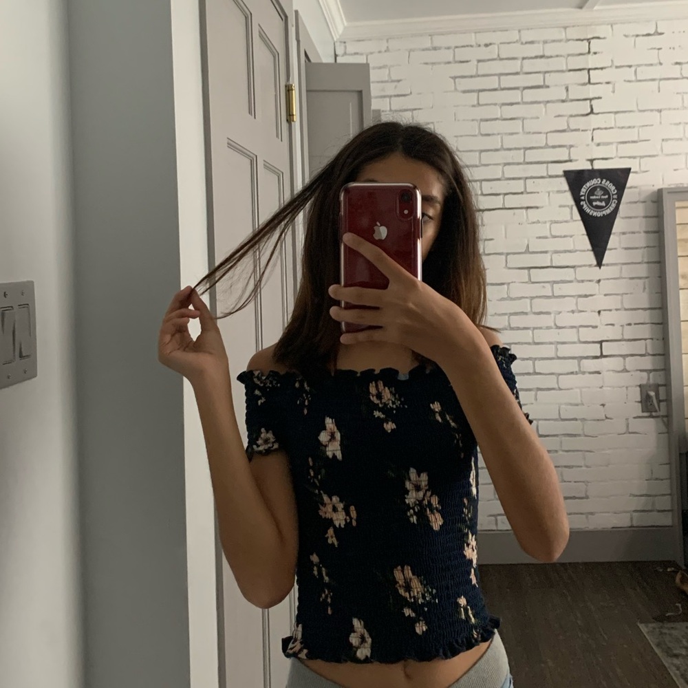 Floral off the shoulder tube top!!
